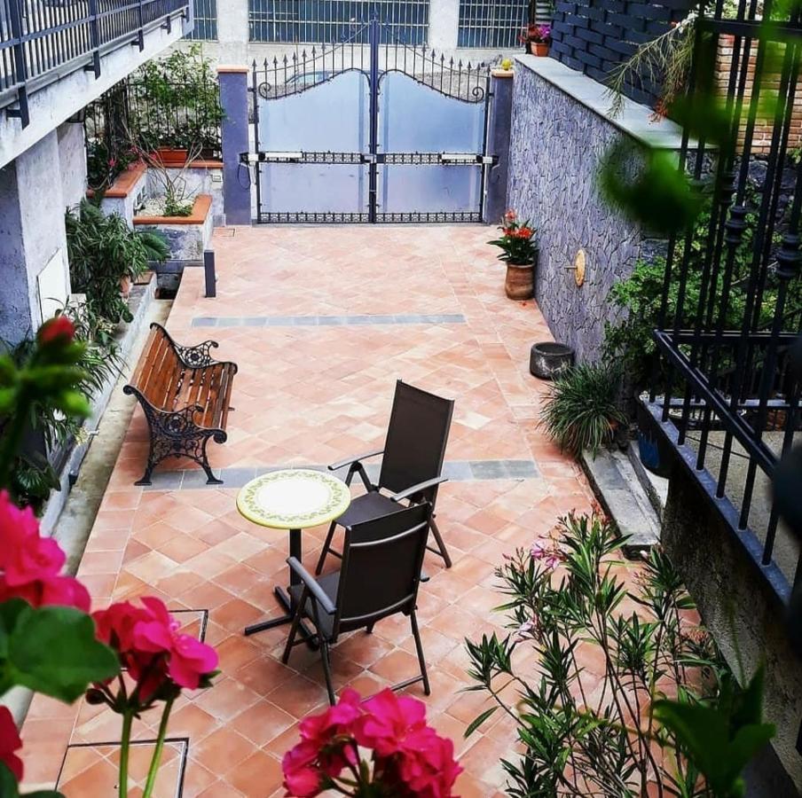 B&B Aria Dell' Etna Zafferana Etnea Exteriör bild